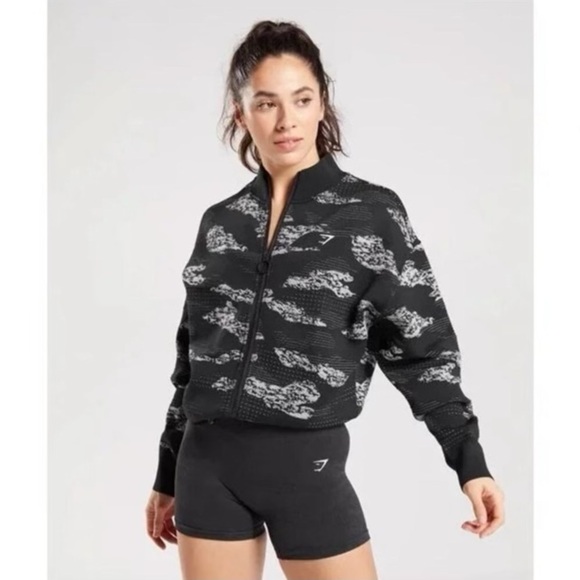 GYMSHARK Adapt Black & White Camo Seamless Track Jacket Size L - Picture 1 of 16
